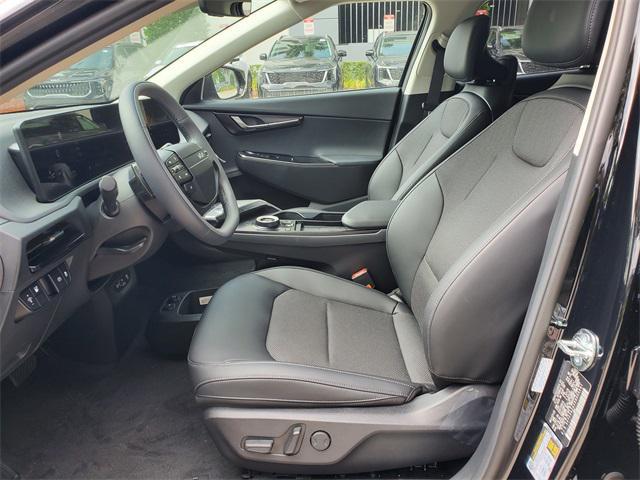 new 2025 Kia EV6 car, priced at $40,870