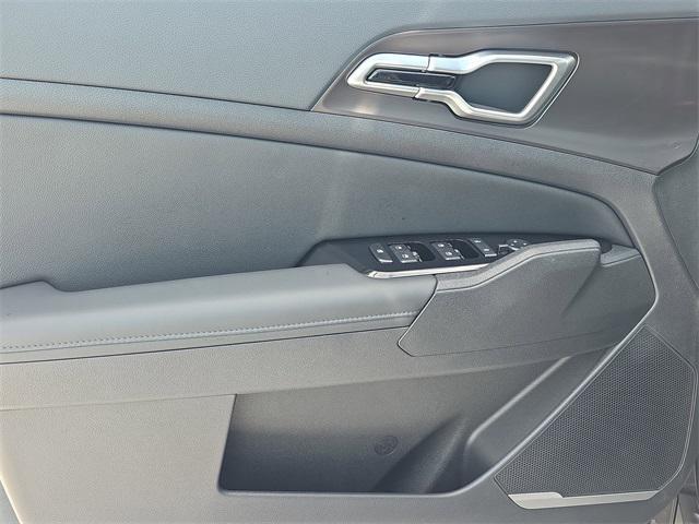 new 2025 Kia Sportage Hybrid car, priced at $35,305