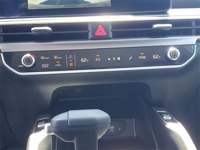 new 2025 Kia Sorento car, priced at $35,030