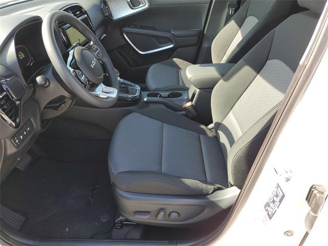 new 2025 Kia Soul car, priced at $24,185