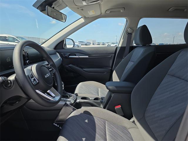 new 2025 Kia Seltos car, priced at $25,920