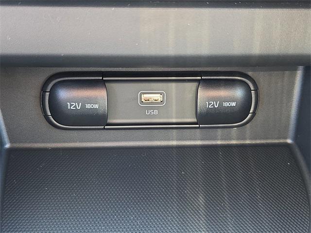 new 2025 Kia Seltos car, priced at $25,920