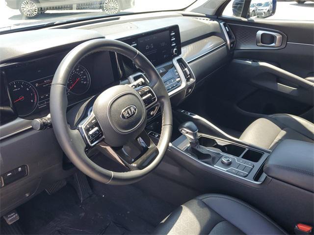 used 2021 Kia Sorento car, priced at $25,637