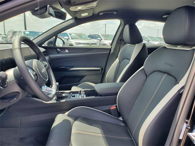 new 2025 Kia K5 car, priced at $28,300