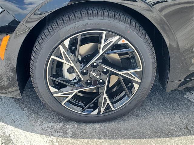 new 2025 Kia K5 car, priced at $28,300