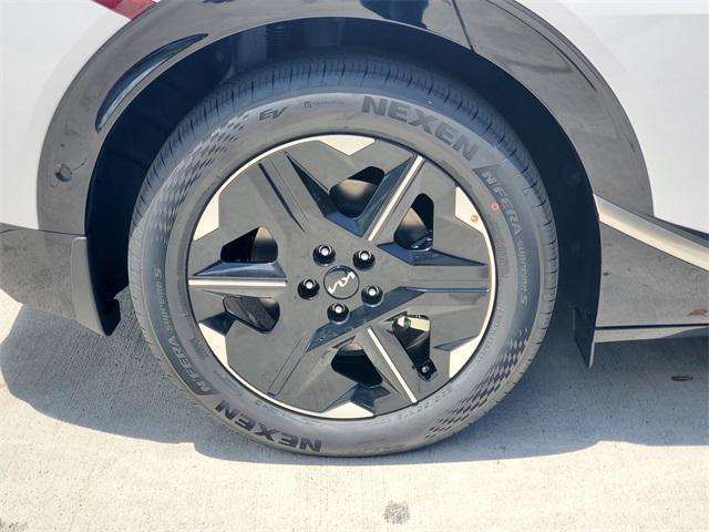 new 2025 Kia EV6 car, priced at $49,770