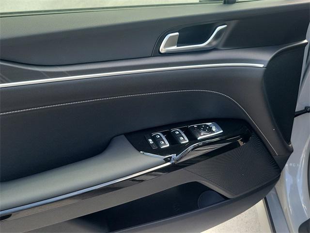 new 2025 Kia K5 car, priced at $29,165