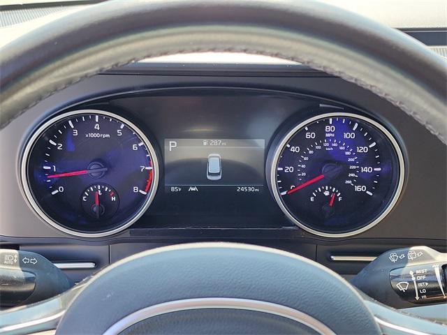 used 2023 Kia Carnival car, priced at $30,489