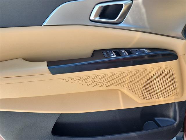 used 2023 Kia Carnival car, priced at $30,489