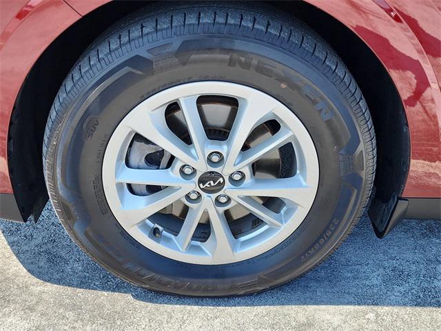 used 2023 Kia Carnival car, priced at $30,489