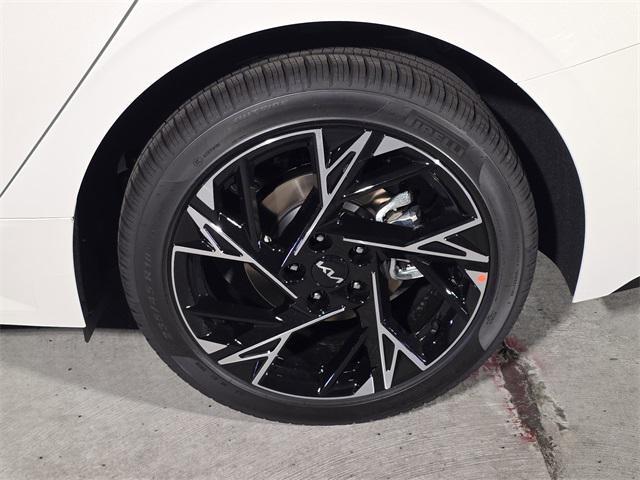 new 2026 Kia K5 car, priced at $30,575