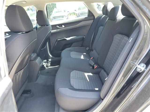 new 2025 Kia K5 car, priced at $27,550