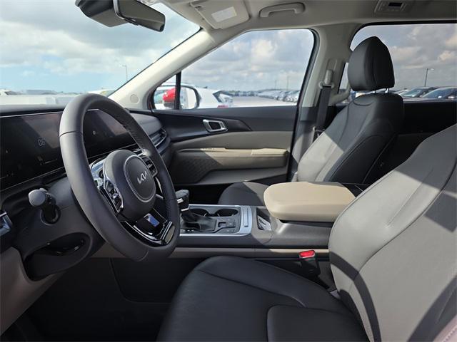 new 2025 Kia Carnival car, priced at $40,500