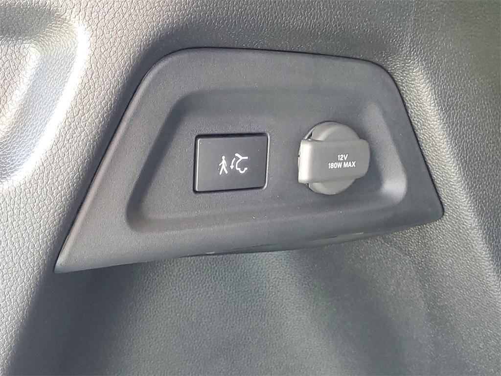 new 2025 Honda Pilot car, priced at $50,095