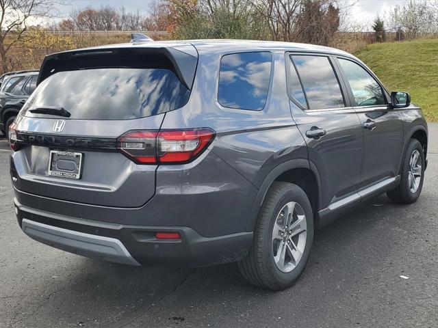 new 2025 Honda Pilot car, priced at $45,995