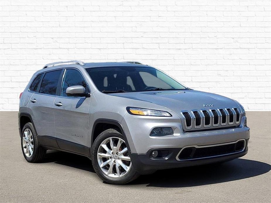 used 2014 Jeep Cherokee car, priced at $9,600