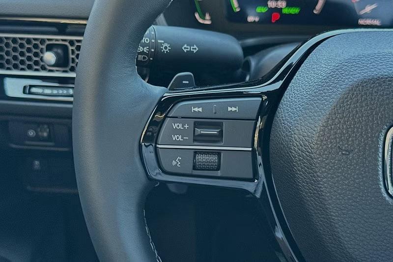 new 2026 Honda Civic Hybrid car, priced at $33,445