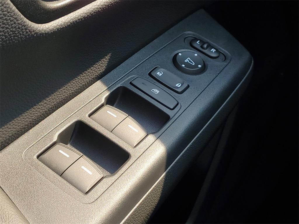 new 2026 Honda CR-V Hybrid car, priced at $41,075