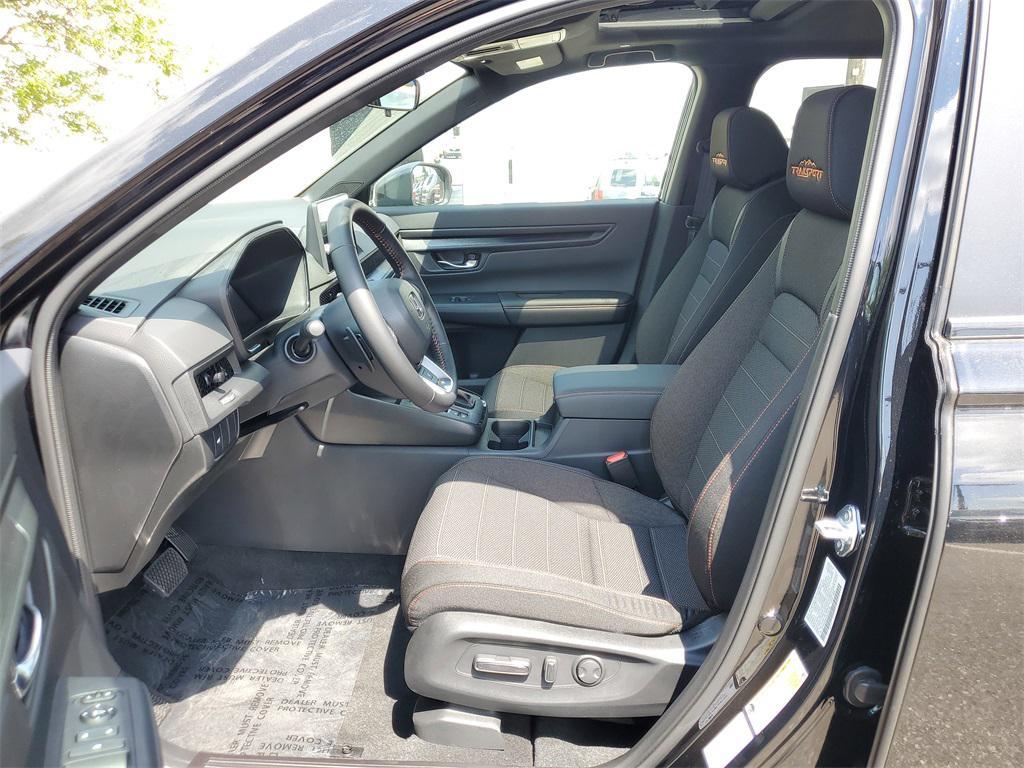 new 2026 Honda CR-V Hybrid car, priced at $39,695