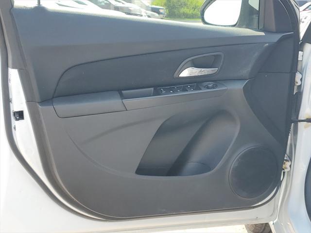 used 2015 Chevrolet Cruze car, priced at $6,700