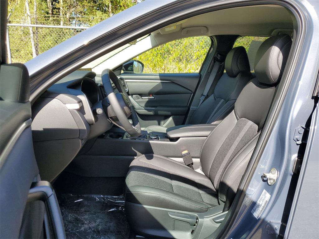 new 2025 Mazda CX-50 car, priced at $30,913