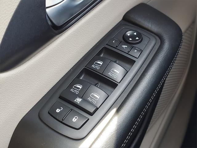 used 2020 Chrysler Pacifica car, priced at $22,700