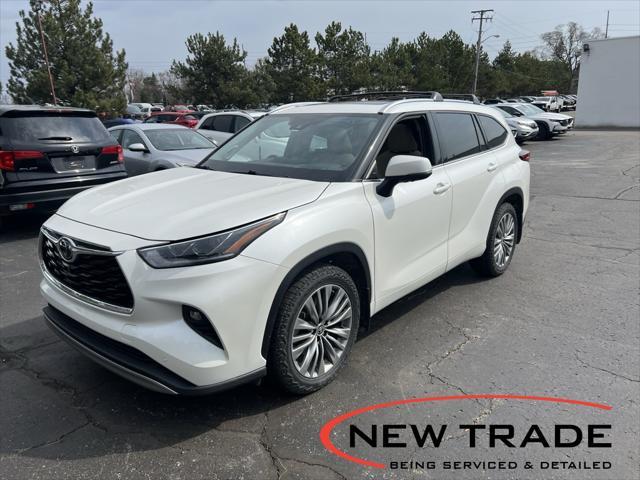 used 2021 Toyota Highlander car, priced at $36,400
