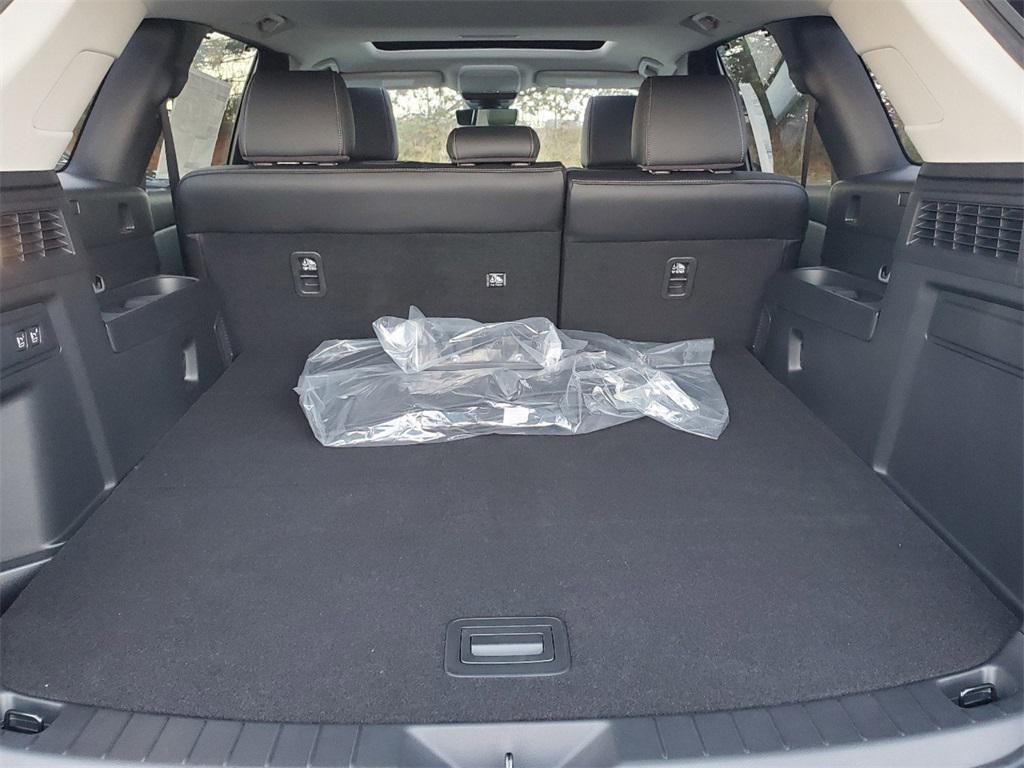 new 2025 Mazda CX-70 car, priced at $43,847