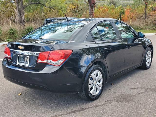 used 2014 Chevrolet Cruze car, priced at $5,200