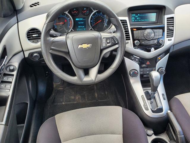 used 2014 Chevrolet Cruze car, priced at $5,200