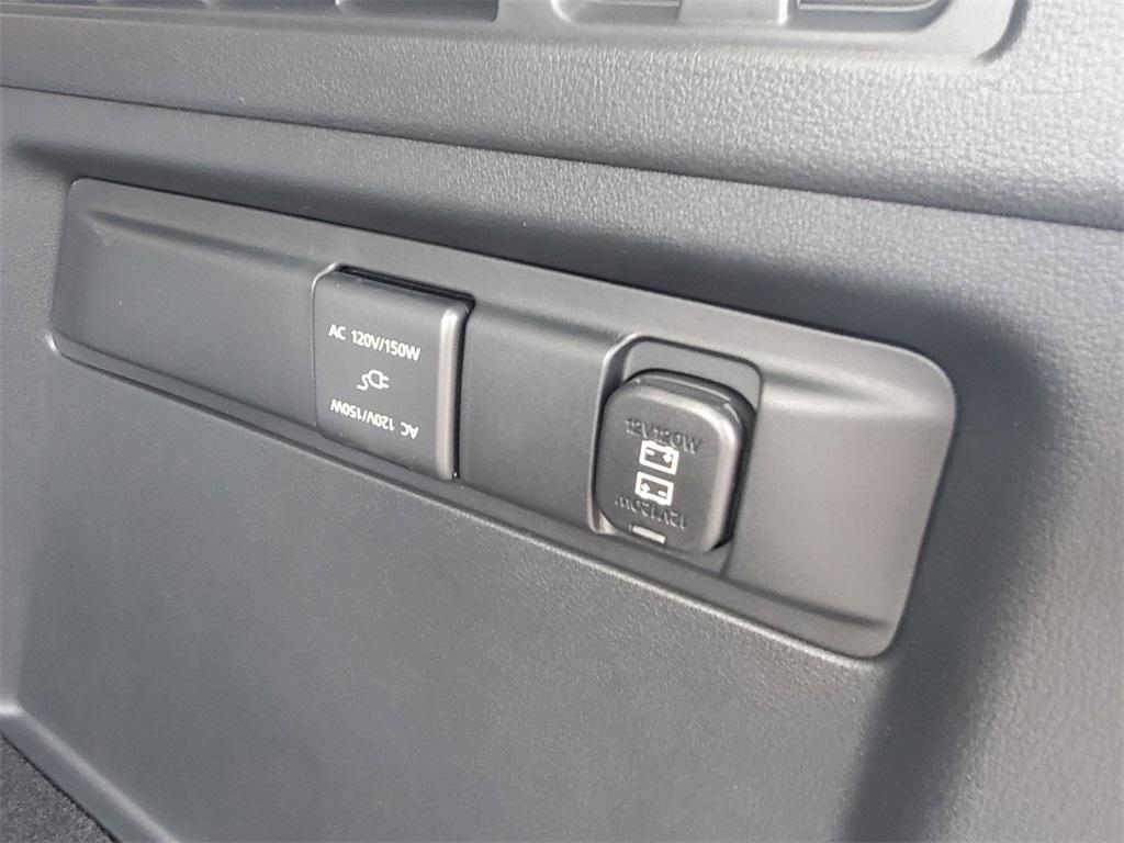 new 2025 Mazda CX-70 PHEV car, priced at $56,505