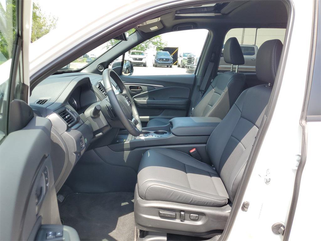 used 2024 Honda Passport car, priced at $37,500