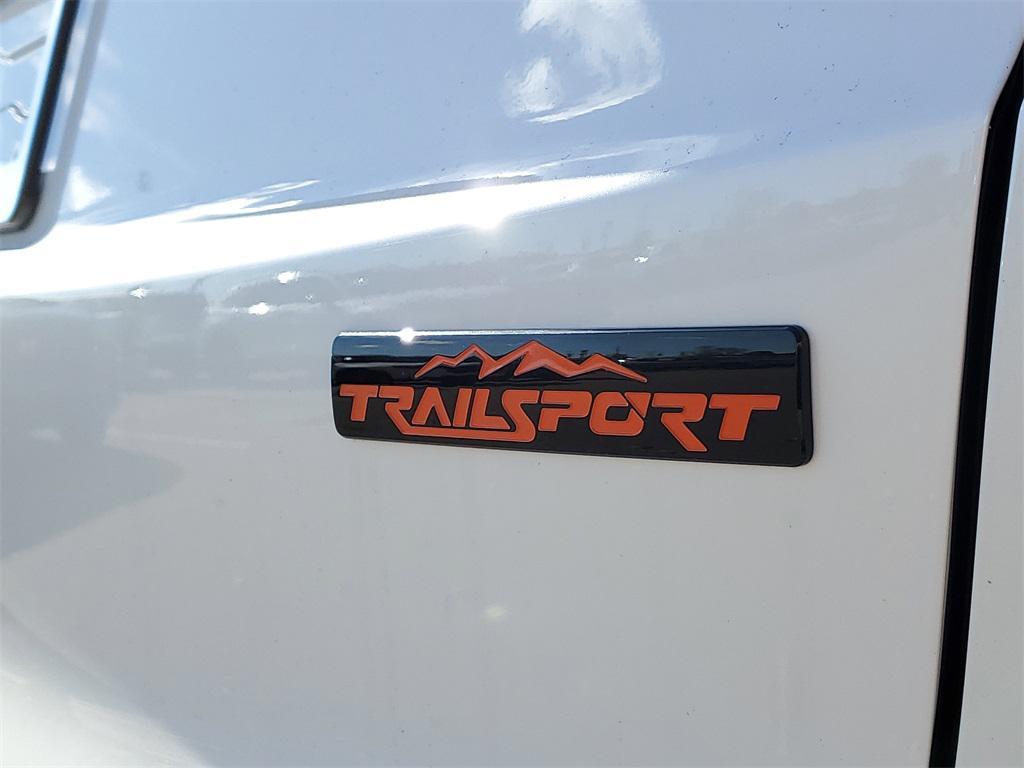 new 2026 Honda CR-V Hybrid car, priced at $39,705