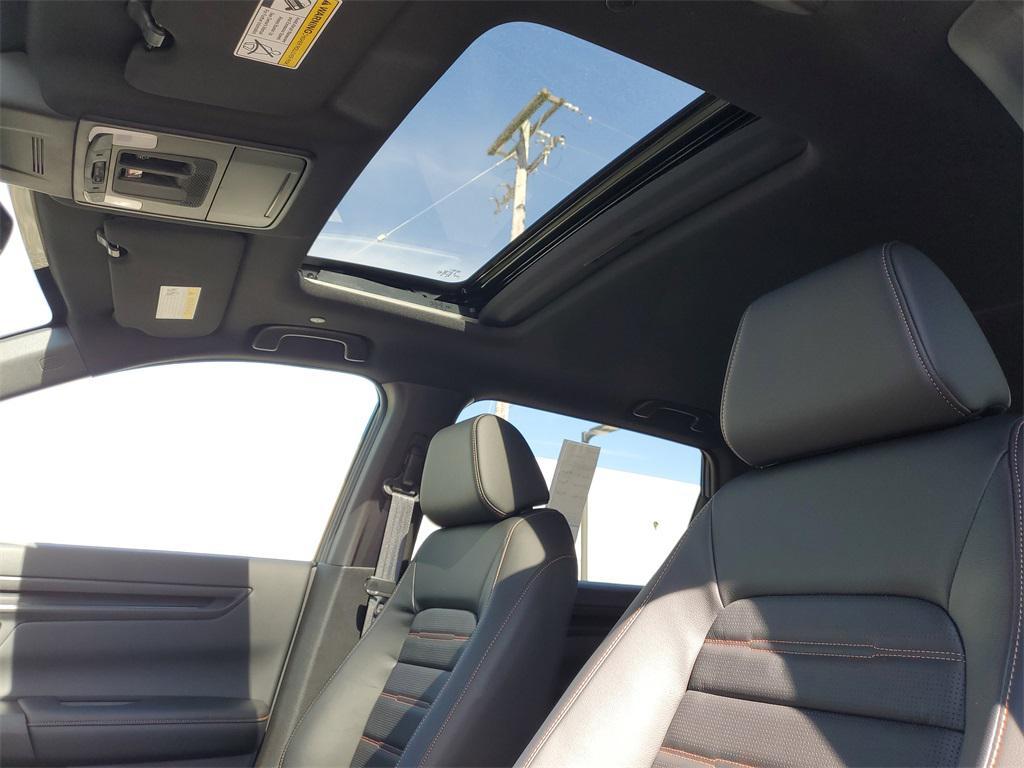 new 2026 Honda CR-V Hybrid car, priced at $40,675