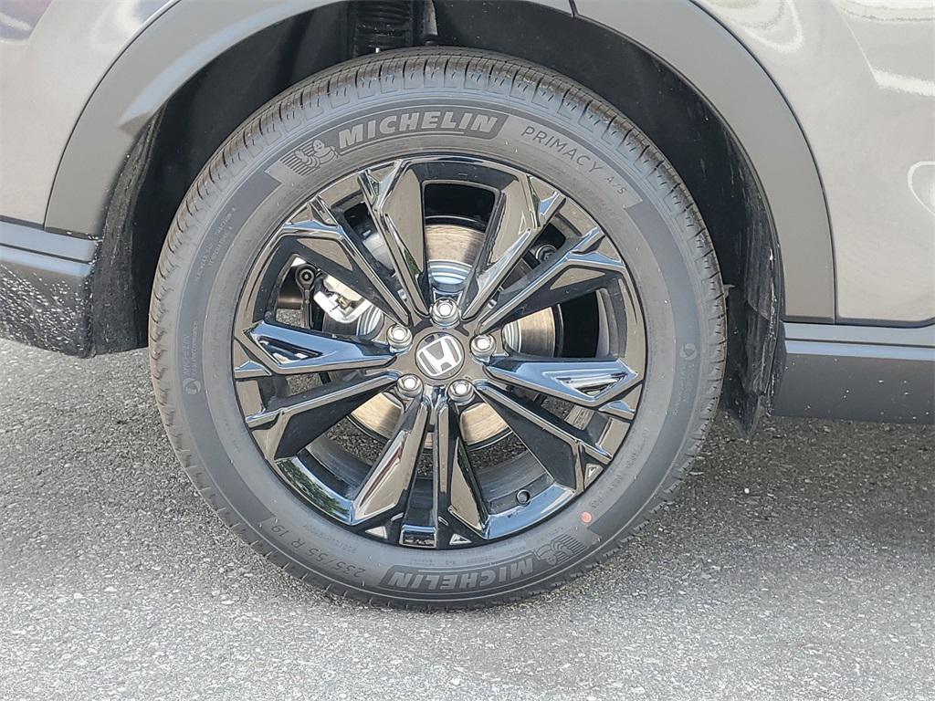 new 2026 Honda CR-V Hybrid car, priced at $42,645