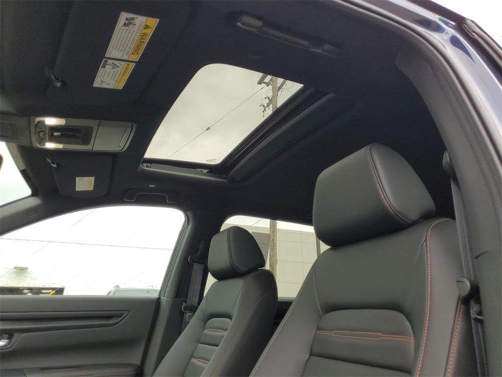new 2026 Honda CR-V Hybrid car, priced at $40,675