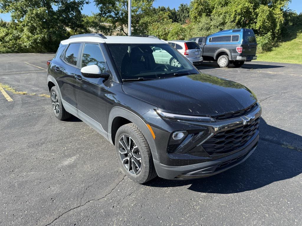 used 2024 Chevrolet TrailBlazer car, priced at $25,990