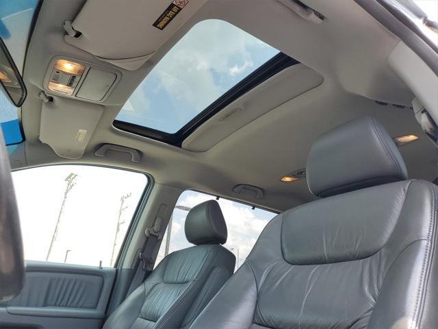 used 2006 Honda Odyssey car, priced at $3,000