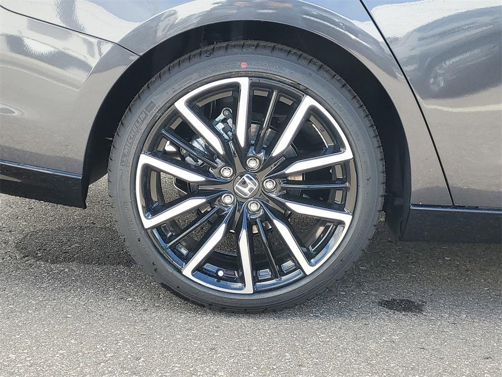 new 2025 Honda Accord Hybrid car, priced at $40,450
