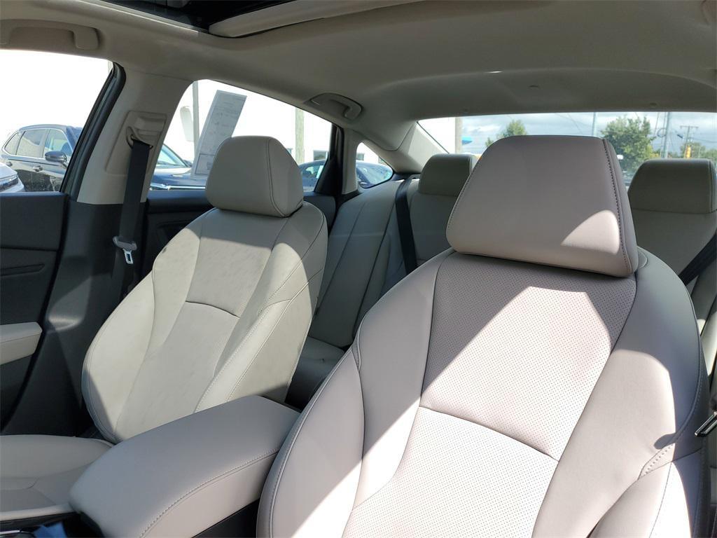new 2025 Honda Accord Hybrid car, priced at $40,450