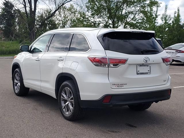 used 2014 Toyota Highlander car, priced at $15,950