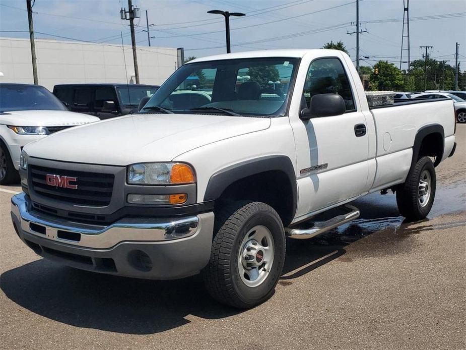 used 2005 GMC Sierra 2500 car, priced at $14,900