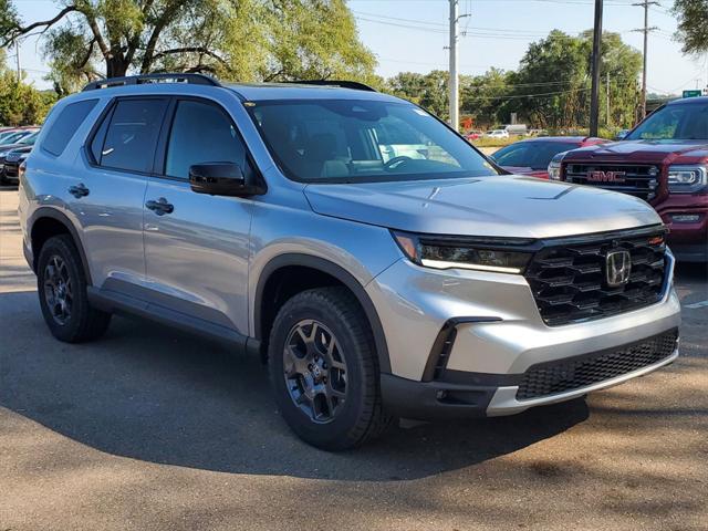 new 2025 Honda Pilot car, priced at $49,975