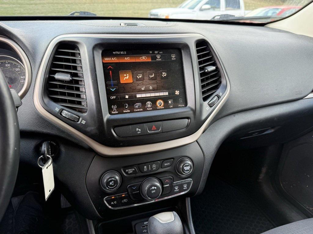 used 2016 Jeep Cherokee car, priced at $13,542