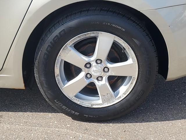 used 2013 Chevrolet Cruze car, priced at $3,500