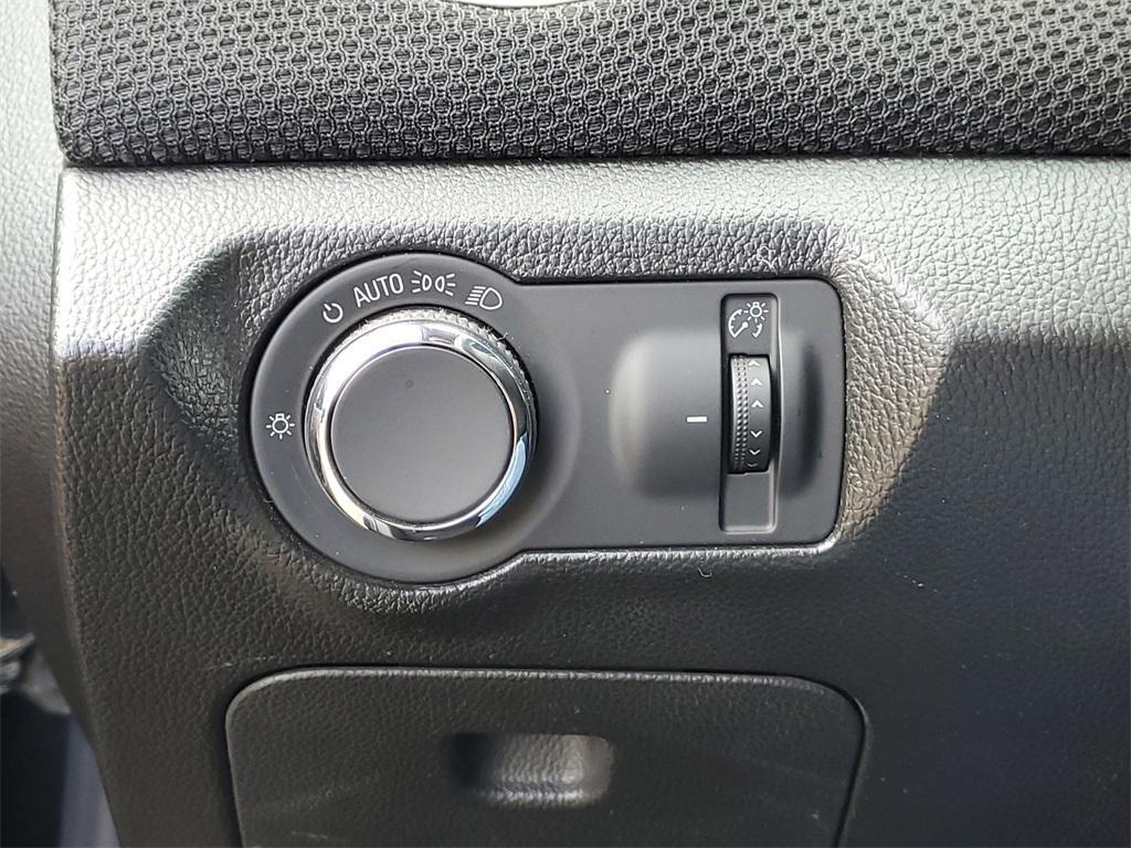 used 2015 Chevrolet Cruze car, priced at $5,700