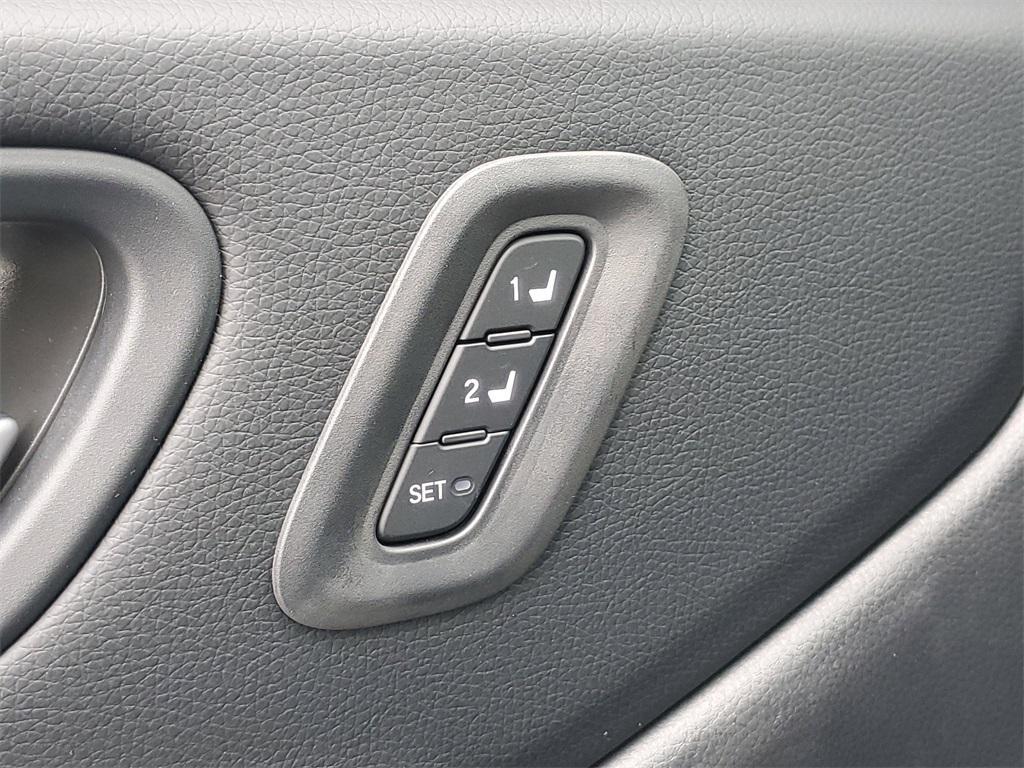 new 2025 Honda Pilot car, priced at $48,331