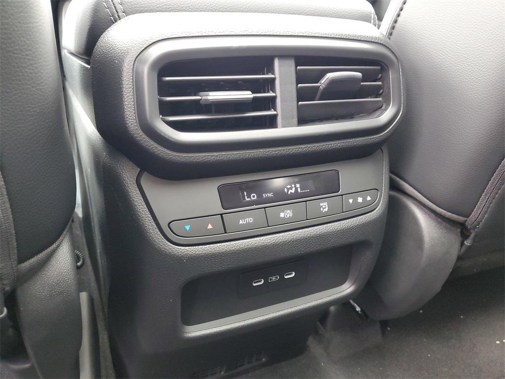 new 2025 Honda Pilot car, priced at $48,331