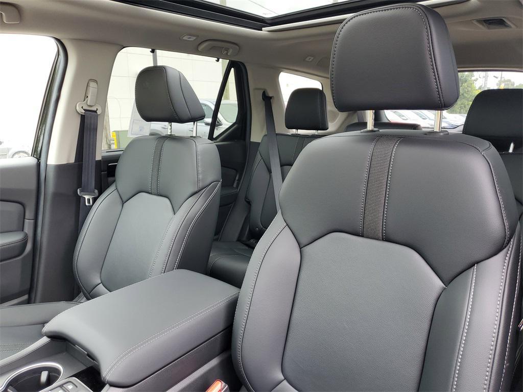 new 2025 Honda Pilot car, priced at $48,331