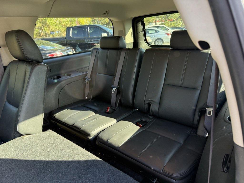 used 2014 Chevrolet Suburban car, priced at $10,995